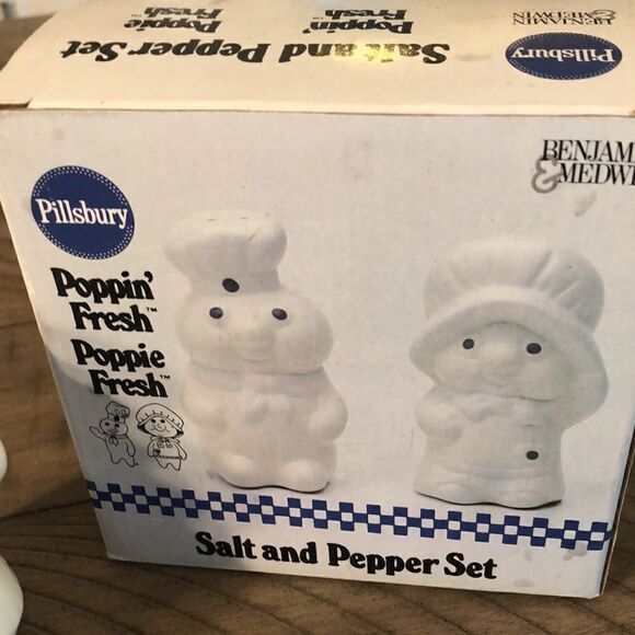 Poppin and Poppie Fresh Pillsbury Dough Salt 🧂 & 🫑 Shakers Small 💍 Bowl - Picture 7 of 17